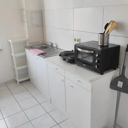 Flat For 6, Washing Machine, Smart Tv, 3 아파트 Elsteraue