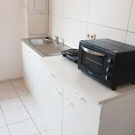Flat For 6, Washing Machine, Smart Tv, 3 *