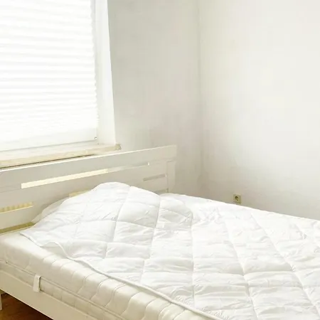 Flat For 6, Washing Machine, Smart Tv, 3 아파트 *