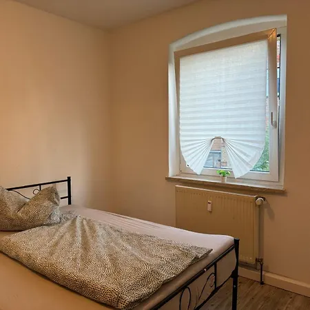 Flat For 6, Washing Machine, Smart Tv, 3 *